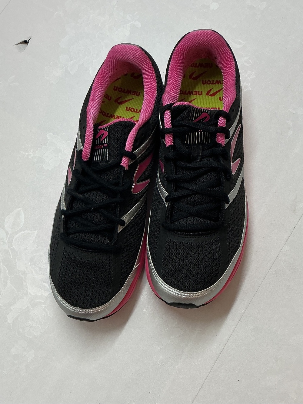 Women's Black & Pink Athletic Running Shoes